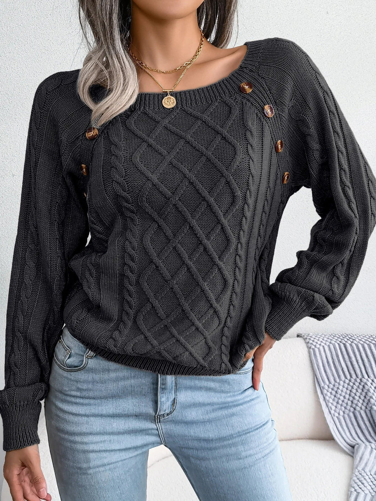 Iskra | Refined Cable-Knit Considered Sweater